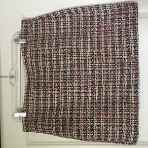 Channel-like skirt for work (17")